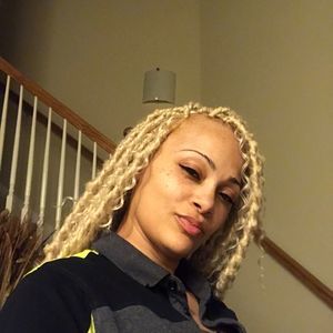 Meet your Posher, Sharnittia